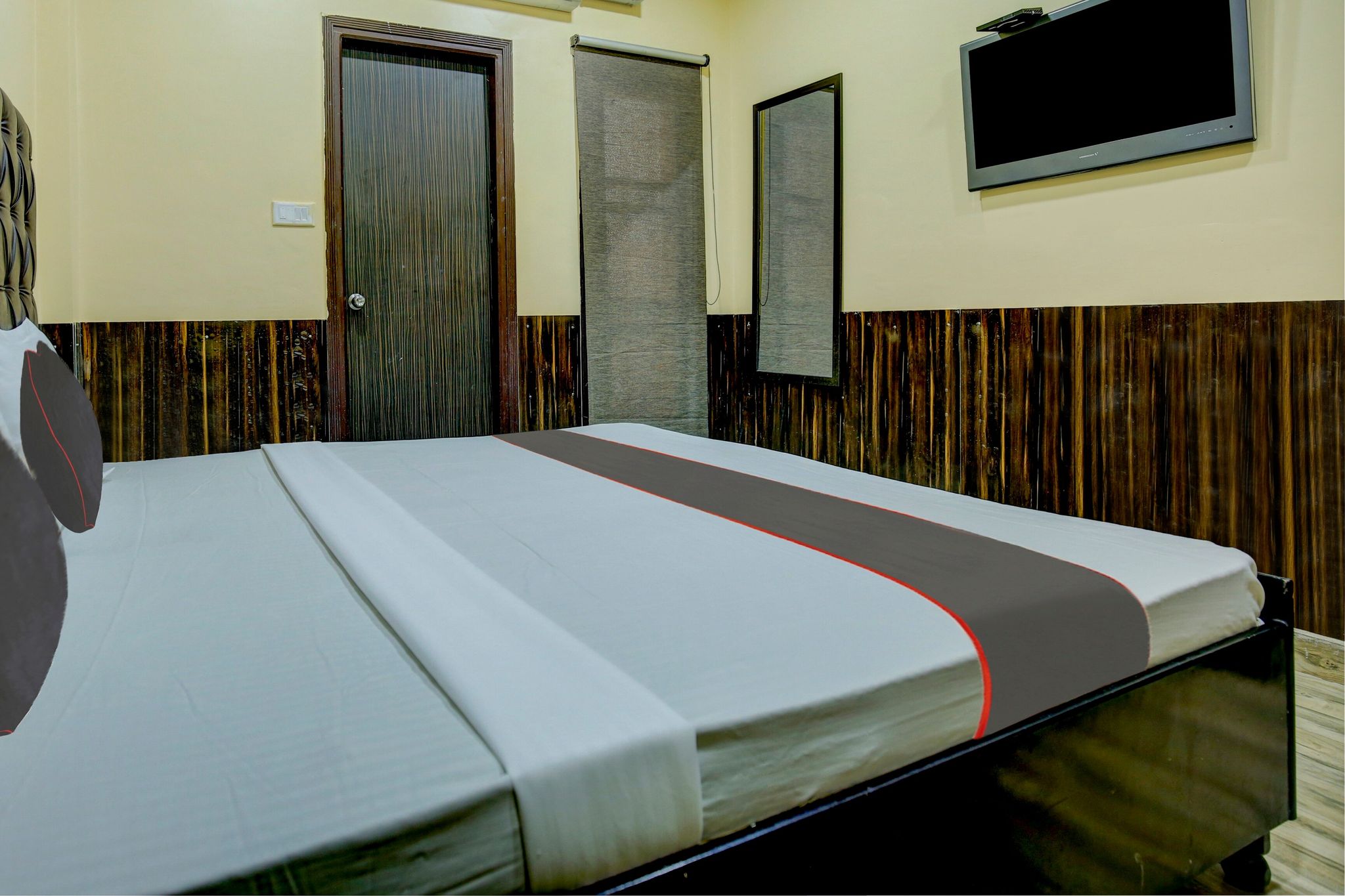 Super Collection O Burlton Park Jalandhar Formerly Hotel R1 Inn Classic 4