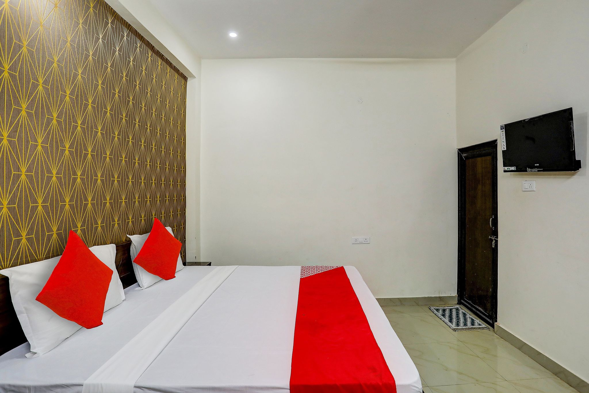 Hotel O The Raghav Villa Classic 15