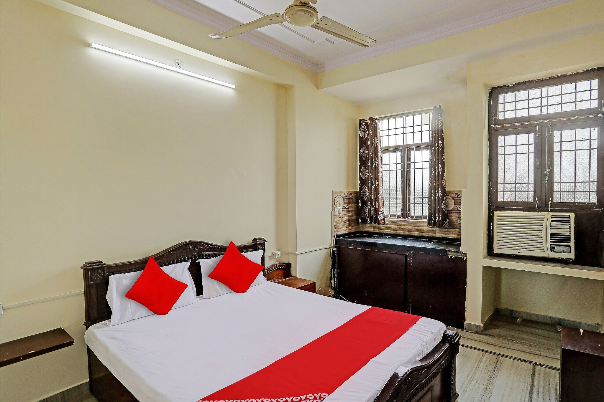 Hotel O SRK Hotel & Resort Classic 9