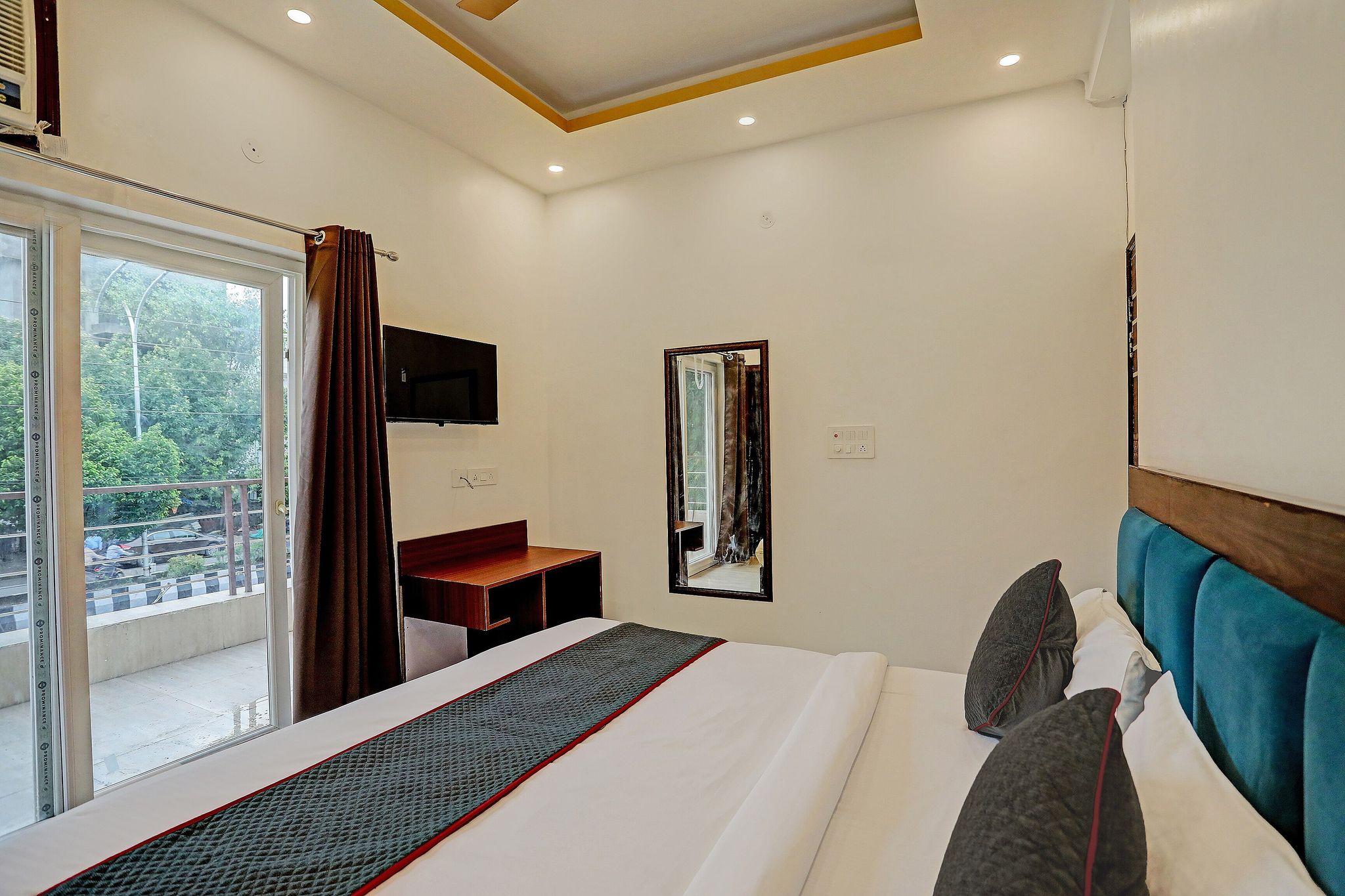 Super Collection O Sector 55 Noida Near Noida Stadium Classic 13