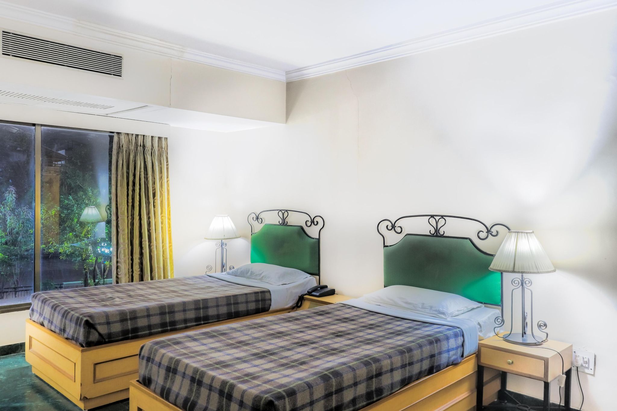 undefined Hotel Airport, Vadodara 5