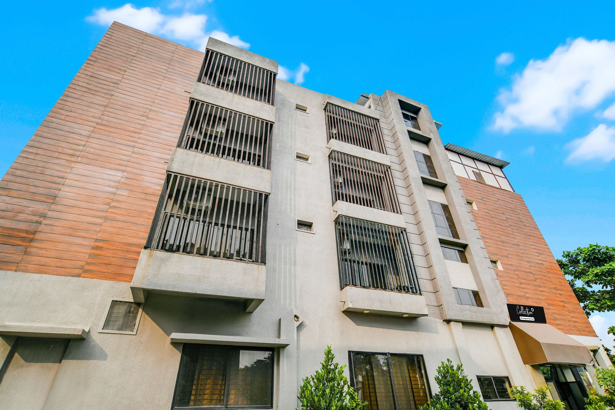 Collection O Indore Near Omax City 1