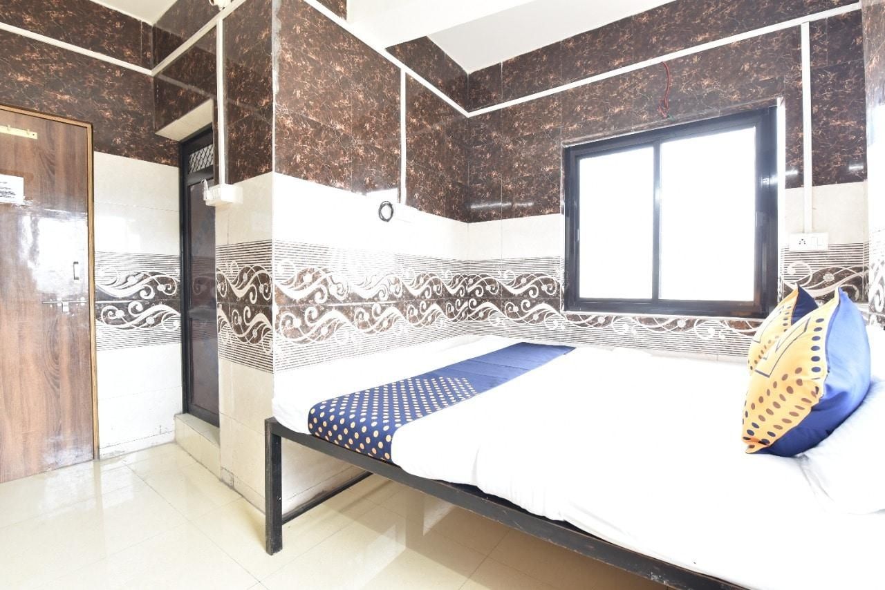 SPOT ON 85212 Hotel Vaibhav Classic 3