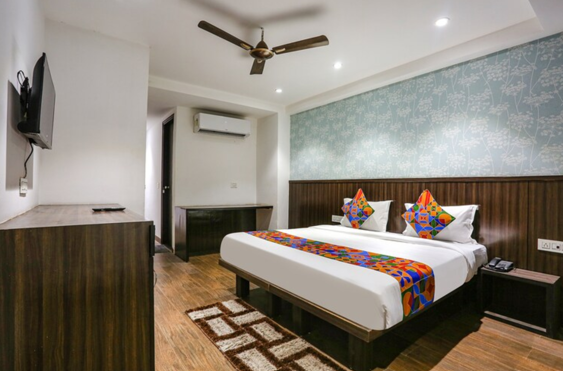 Deluxe Room With Smoking