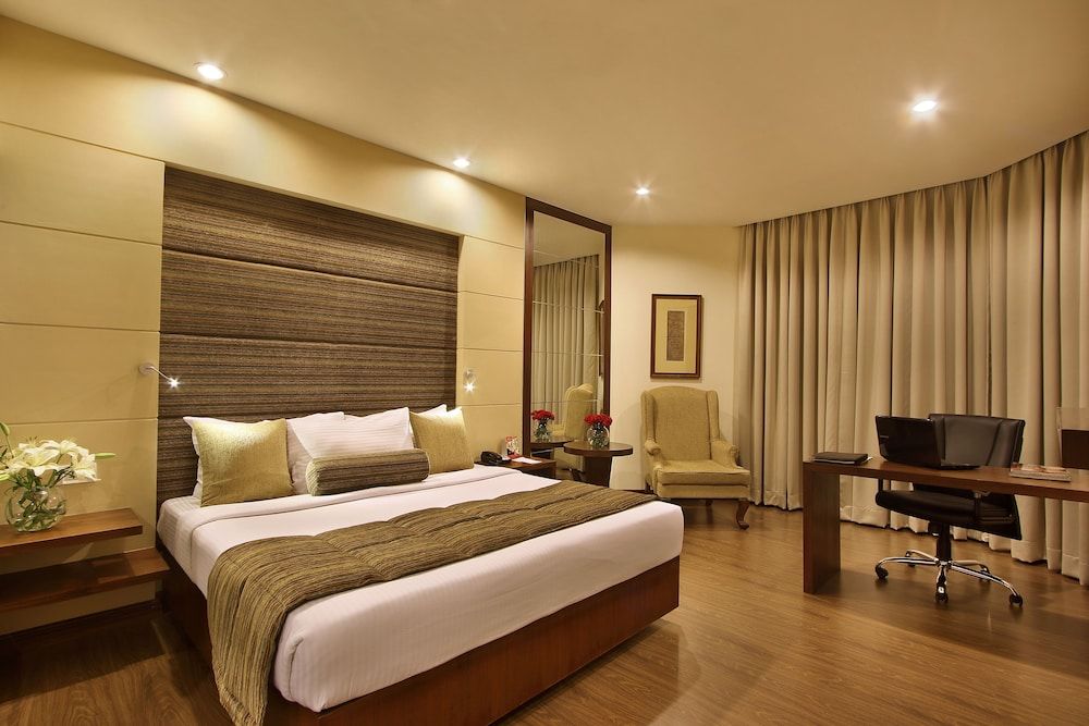 Hotel Express Residency Vadodara Deluxe Superior - Twin Bed 2