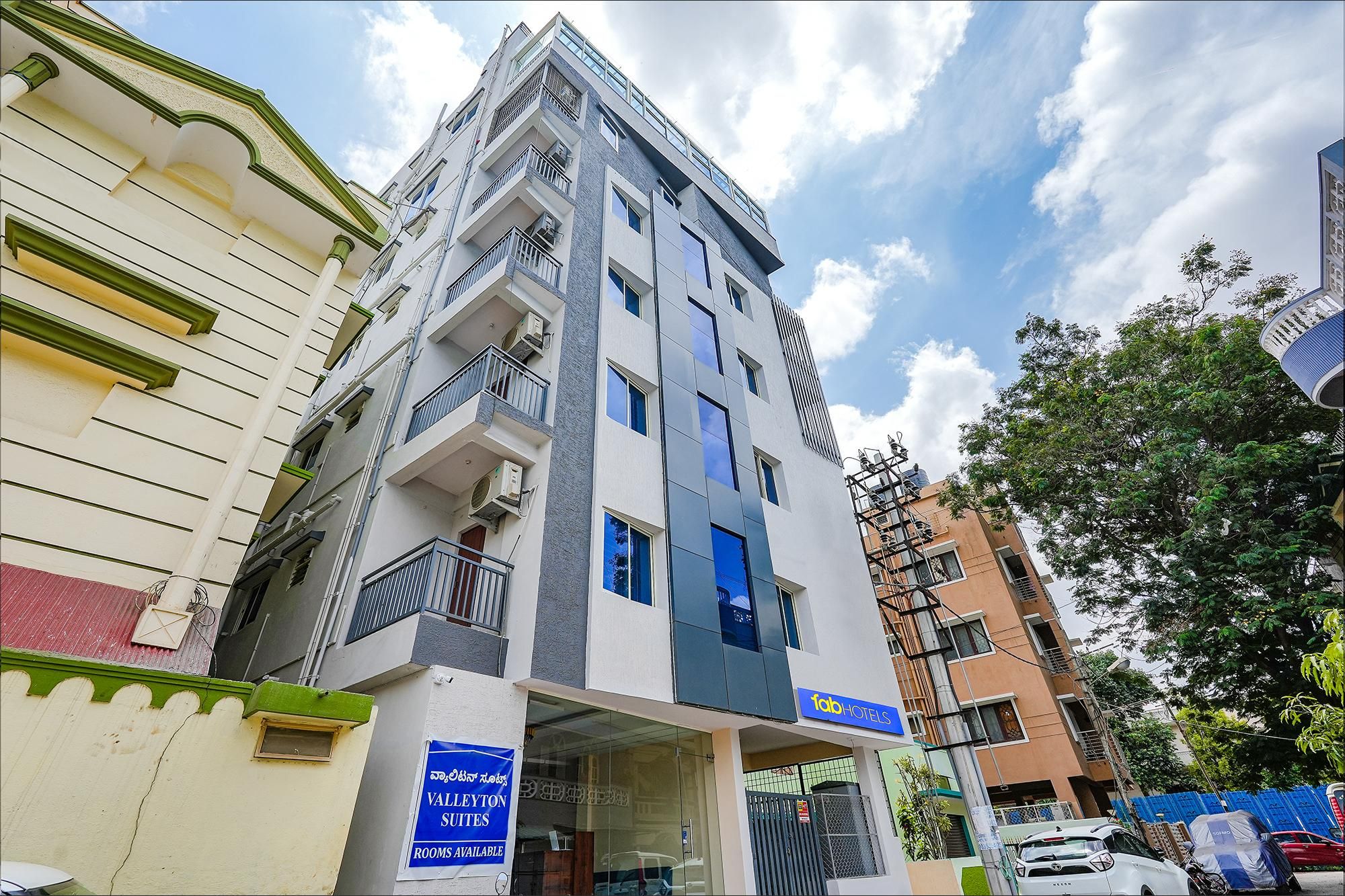 FabHotel Valleyton Suites Deluxe Room 18