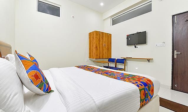FabHotel Rainbow