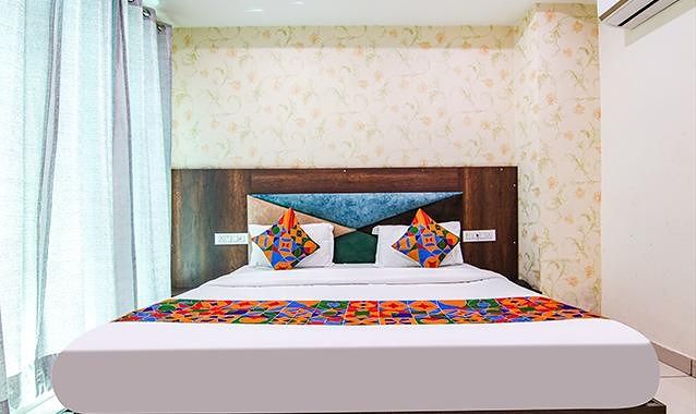 FabHotel Lime Wood Deluxe Room 2