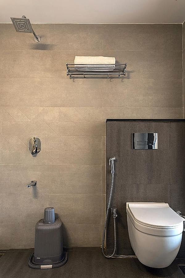 La Baga Beach Hotel Deluxe Room 12