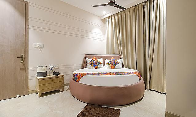 FabHotel Sharma & Vishnu Garden Deluxe Room 12