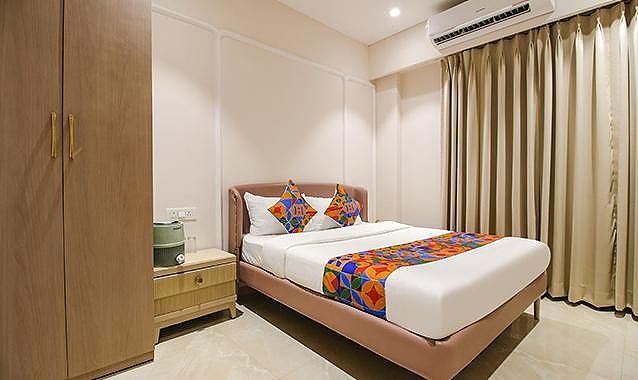FabHotel Sharma & Vishnu Garden Deluxe Room 4