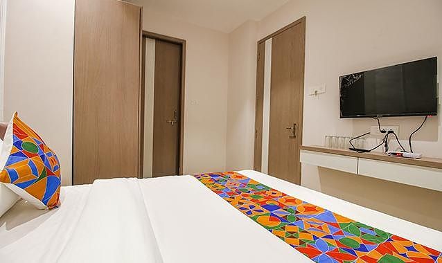 FabHotel Sharma & Vishnu Garden Deluxe Room 25