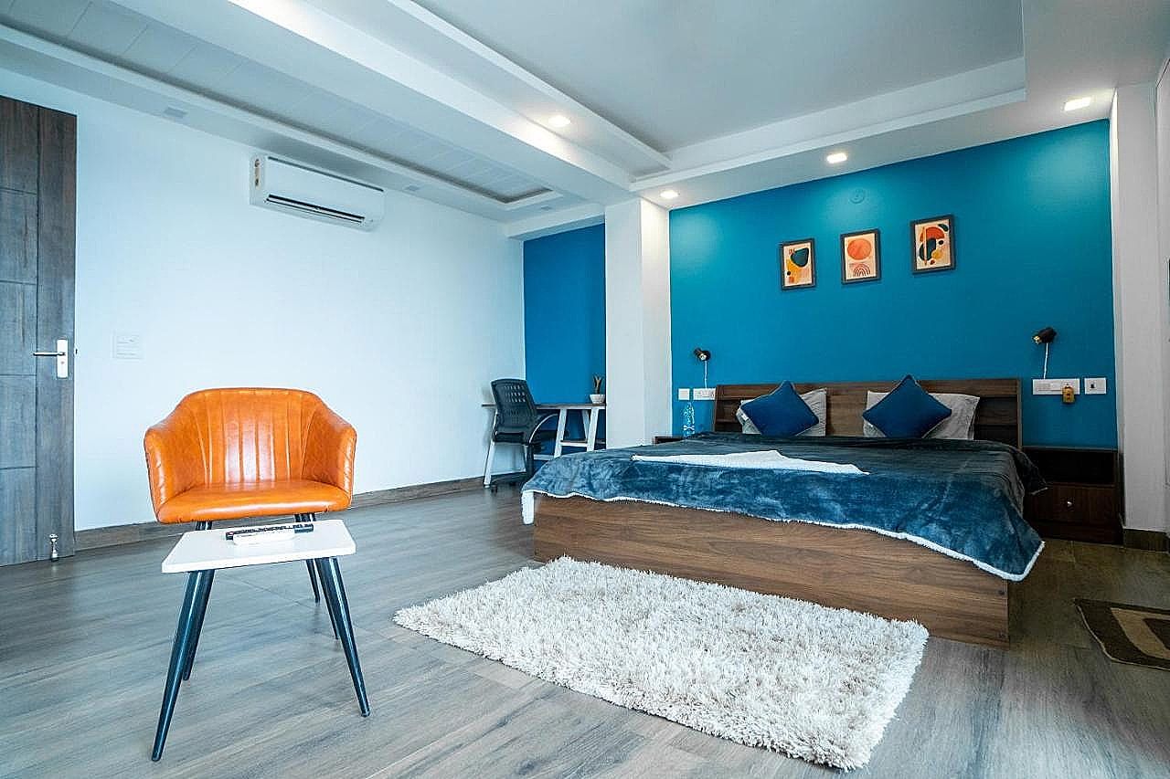 FlxHo Uno - Golf Course Road, Gurgaon Superior Room with Balcony (High Speed Wi-Fi) 3