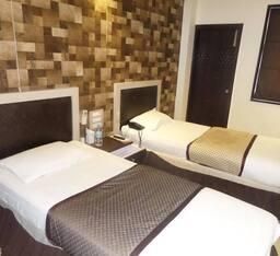 FabHotel Shades of Royal Deluxe Room 8