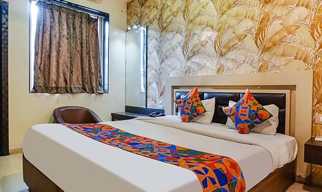 FabHotel Shades of Royal Deluxe Room 3