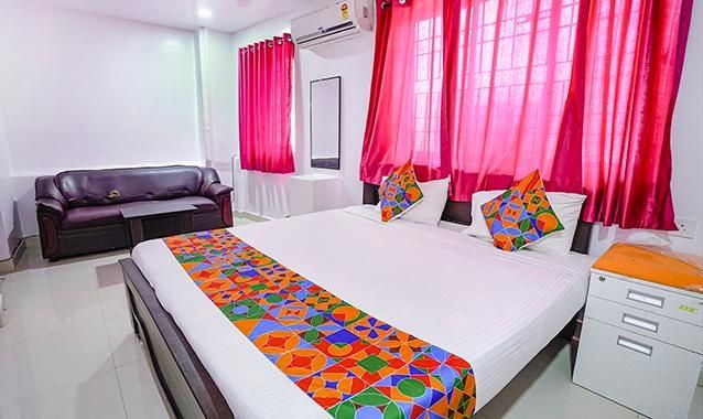 FabHotel Lloyds Inn I Deluxe Room 4