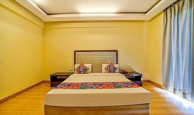 FabHotel Rivlet Deluxe Room 3