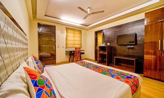 FabHotel Rivlet Deluxe Room