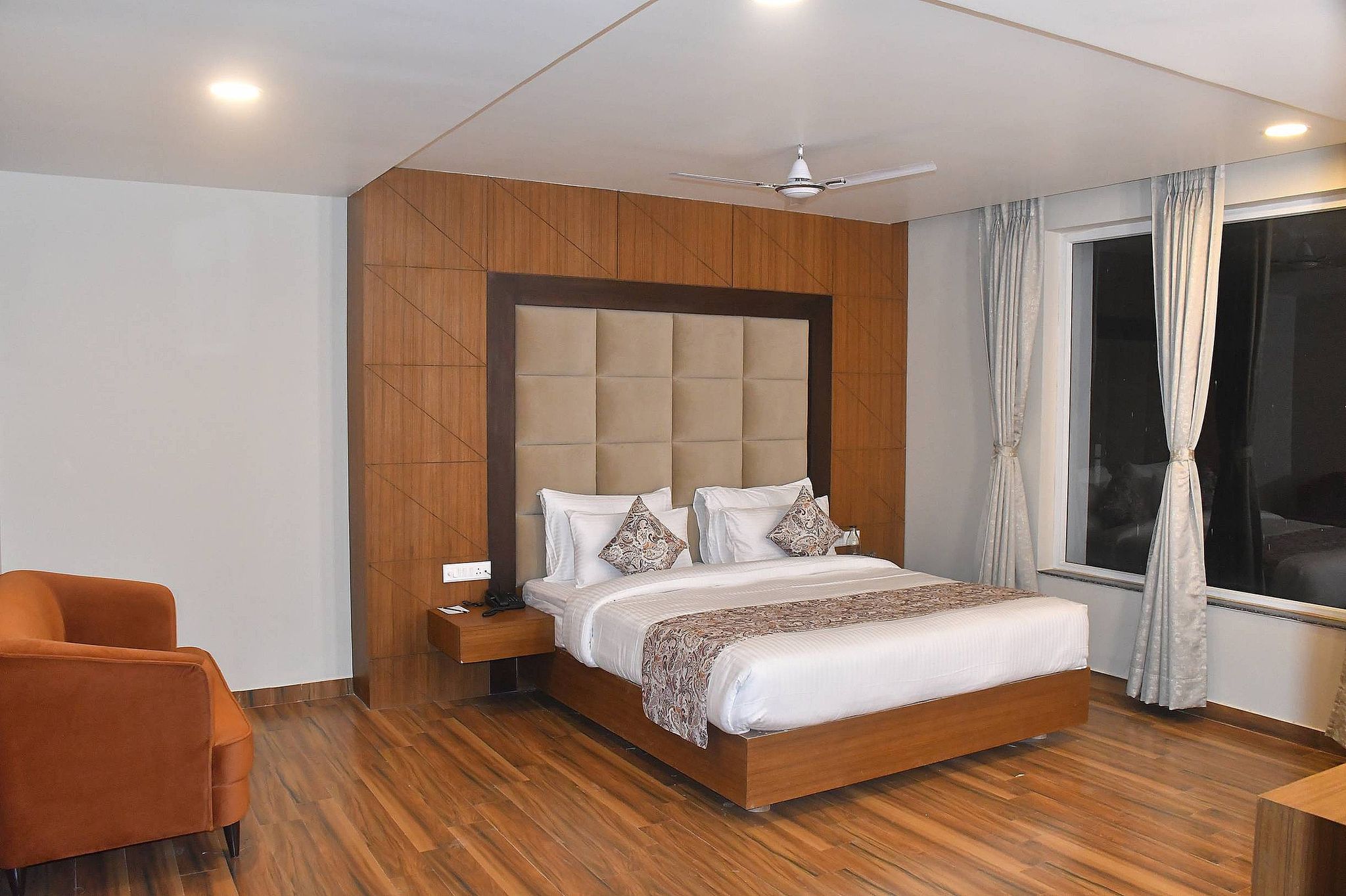 HHW Buddha Lineage Junior Suite Room 7