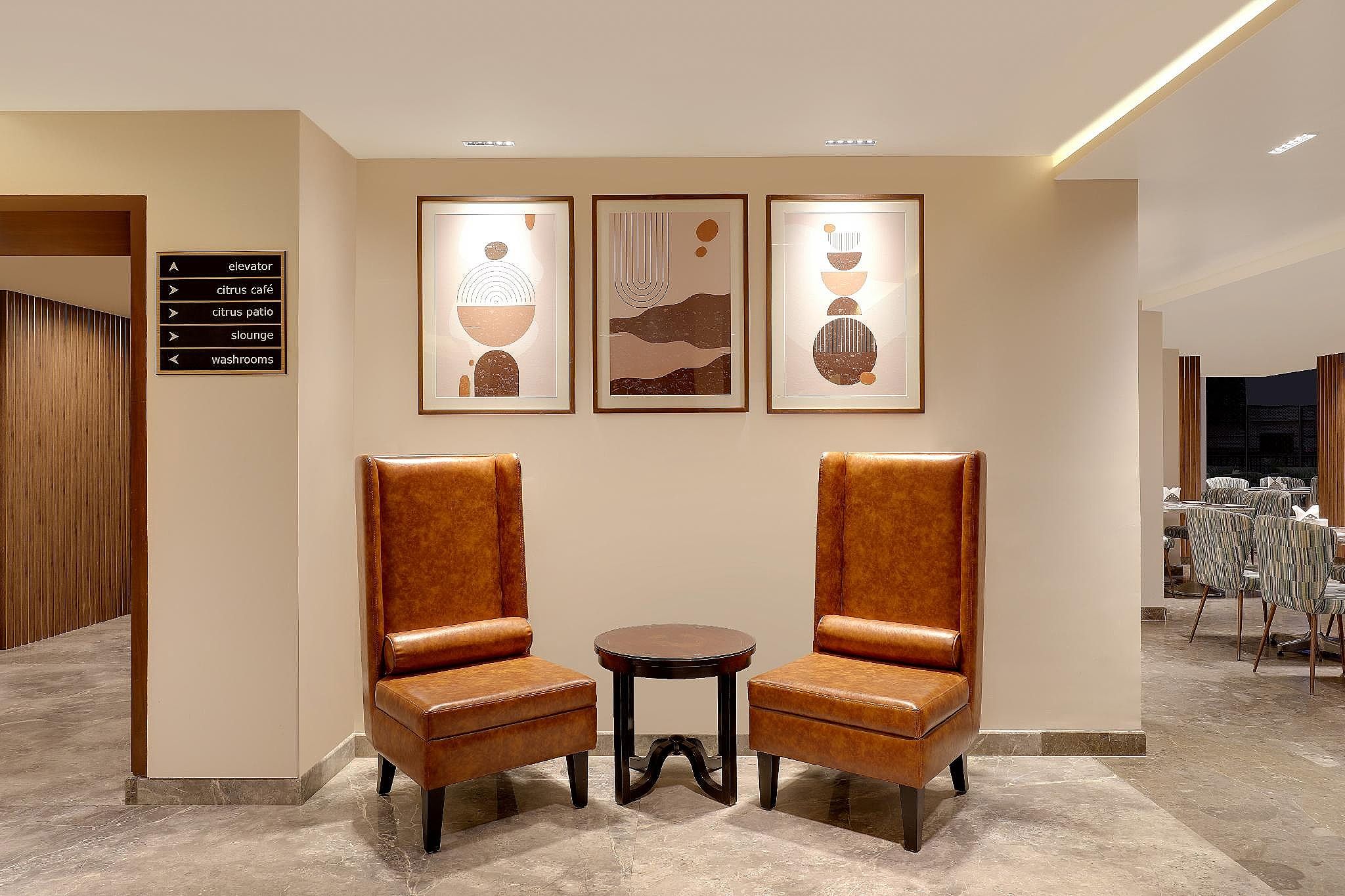 Shared lounge/TV area
