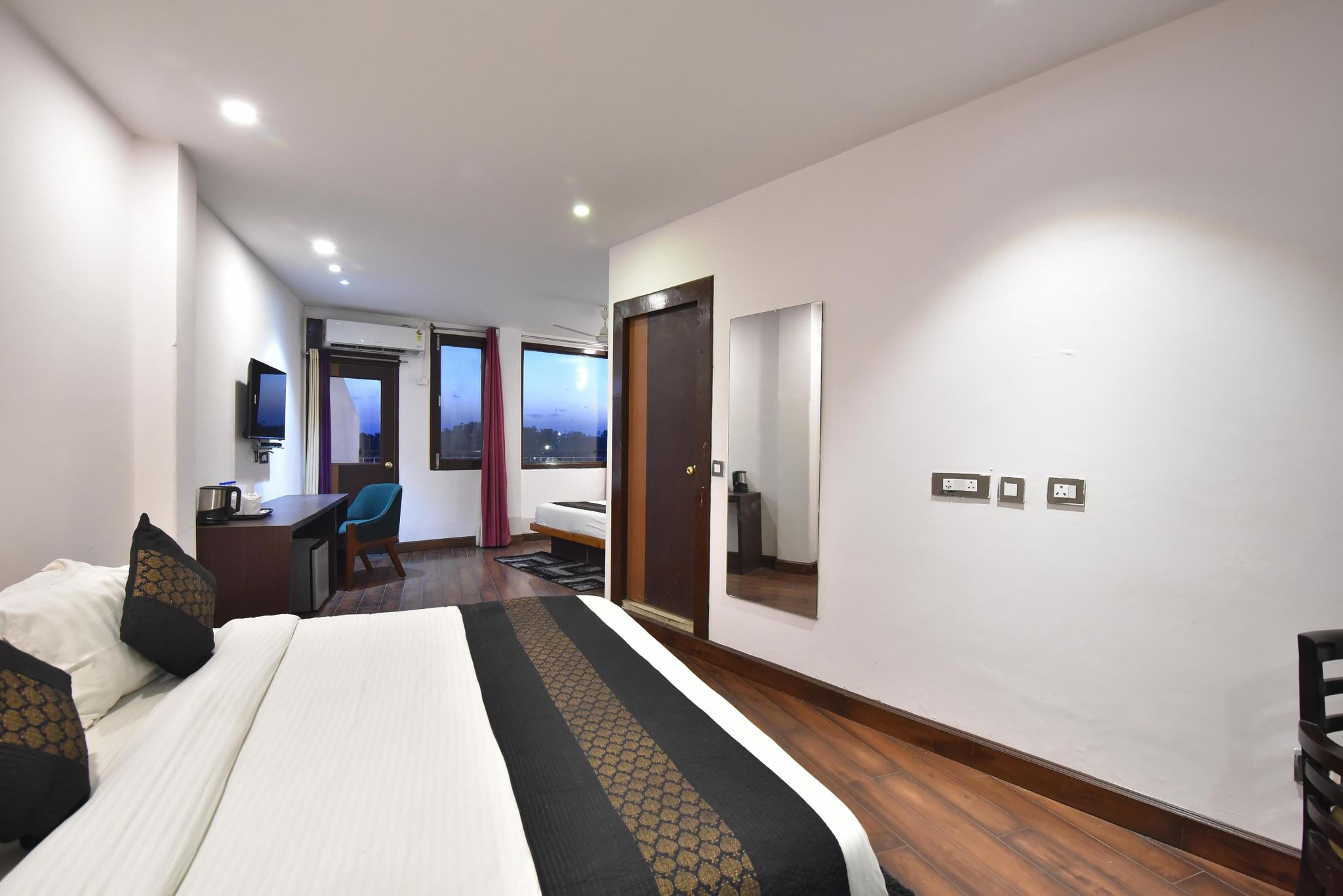 Deluxe Room with Balcony