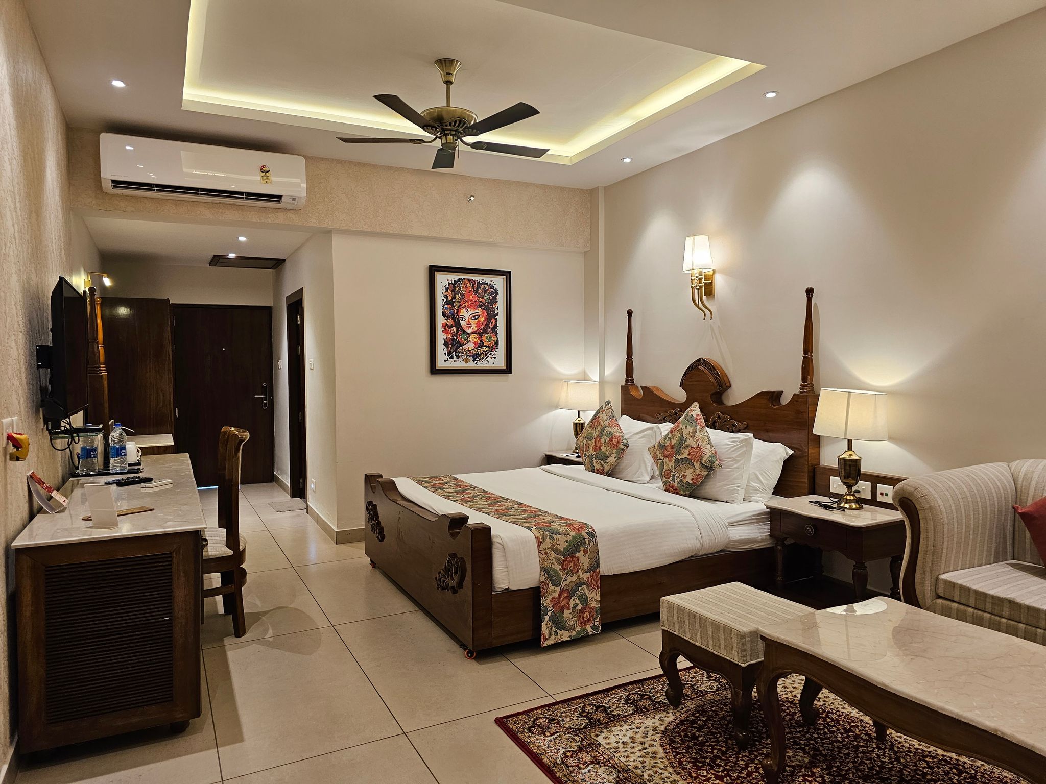 CREEK BOUTIQUE PREMIUM ROOM 5