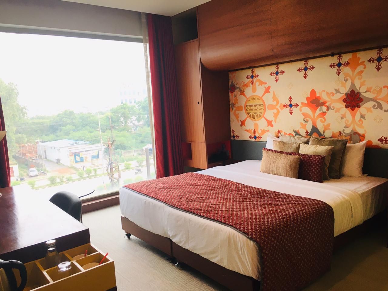 PREMIUM ROOM