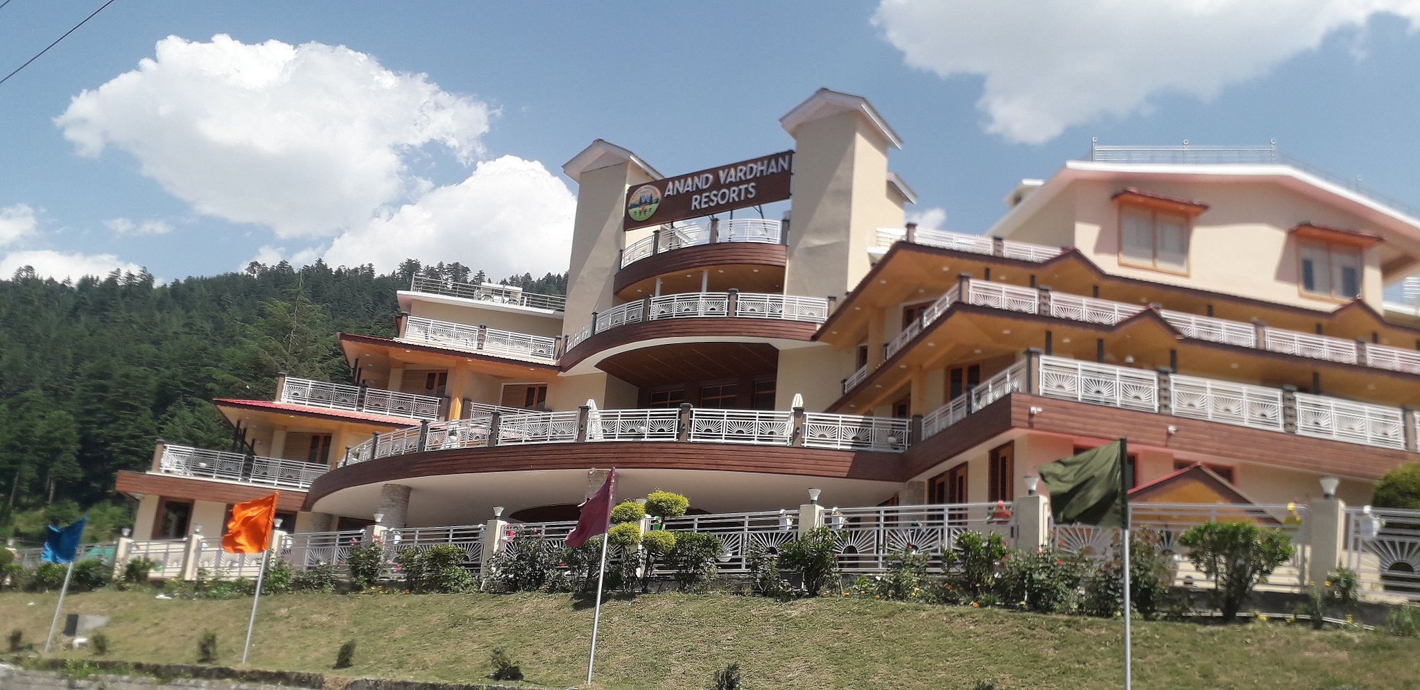 Anand Vardhan Resorts