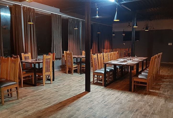 Food & Dining