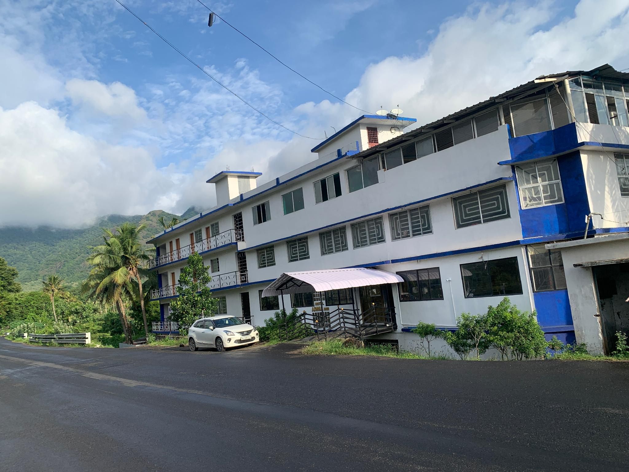 Amma Inn Highway Hotel