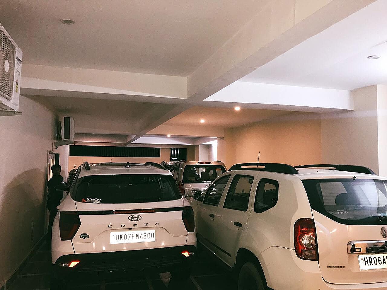 Parking lot