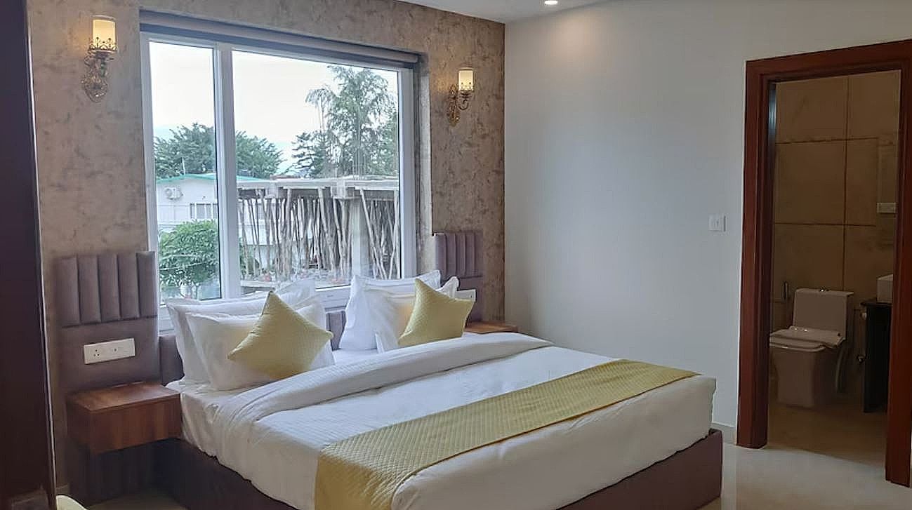 Hotel Golden Orchard Deluxe Room