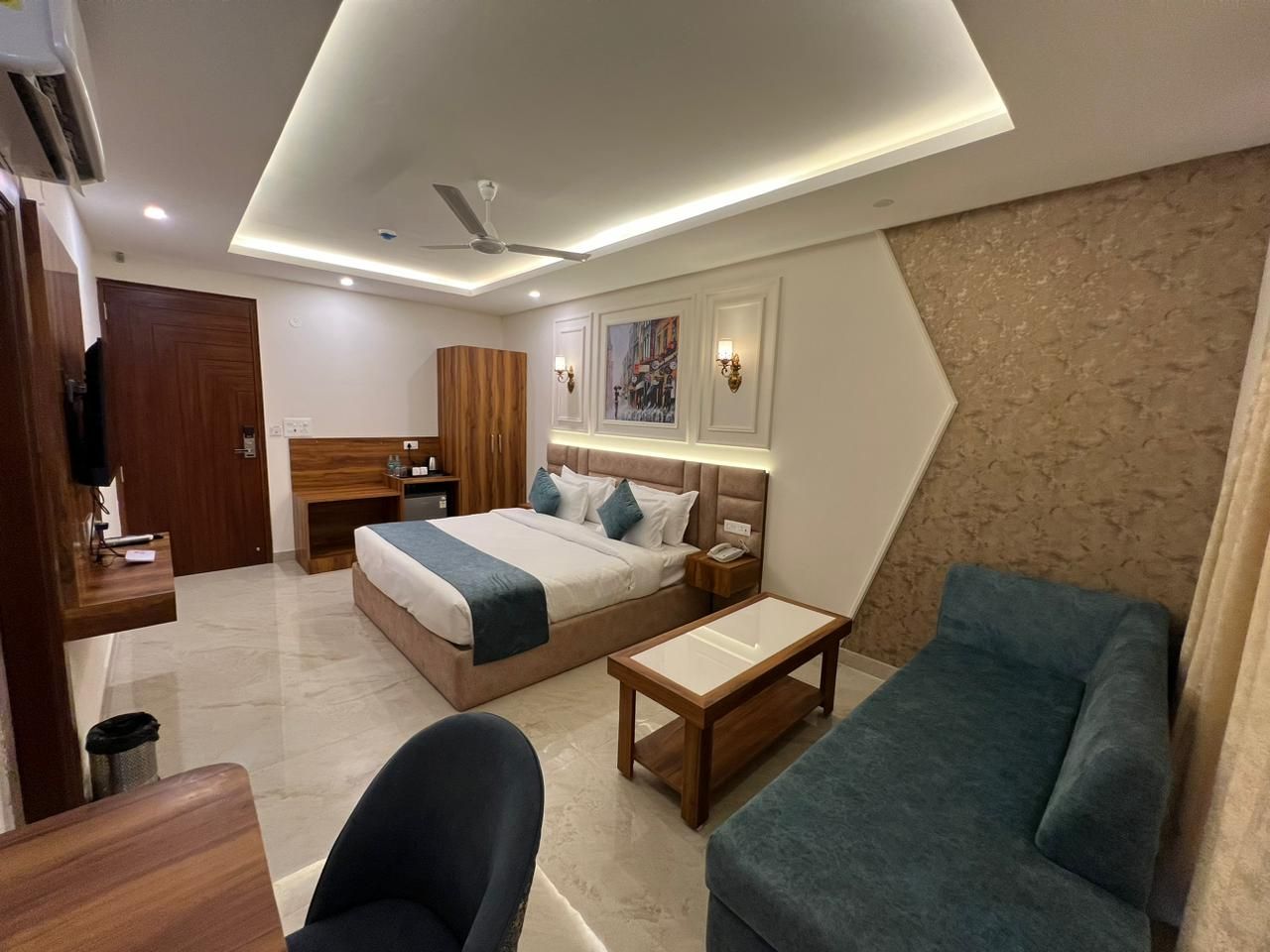 Executive with Balcony Room