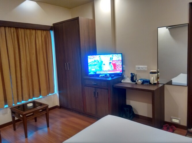 AC Room - Twin-Queen Bed - No Room Service