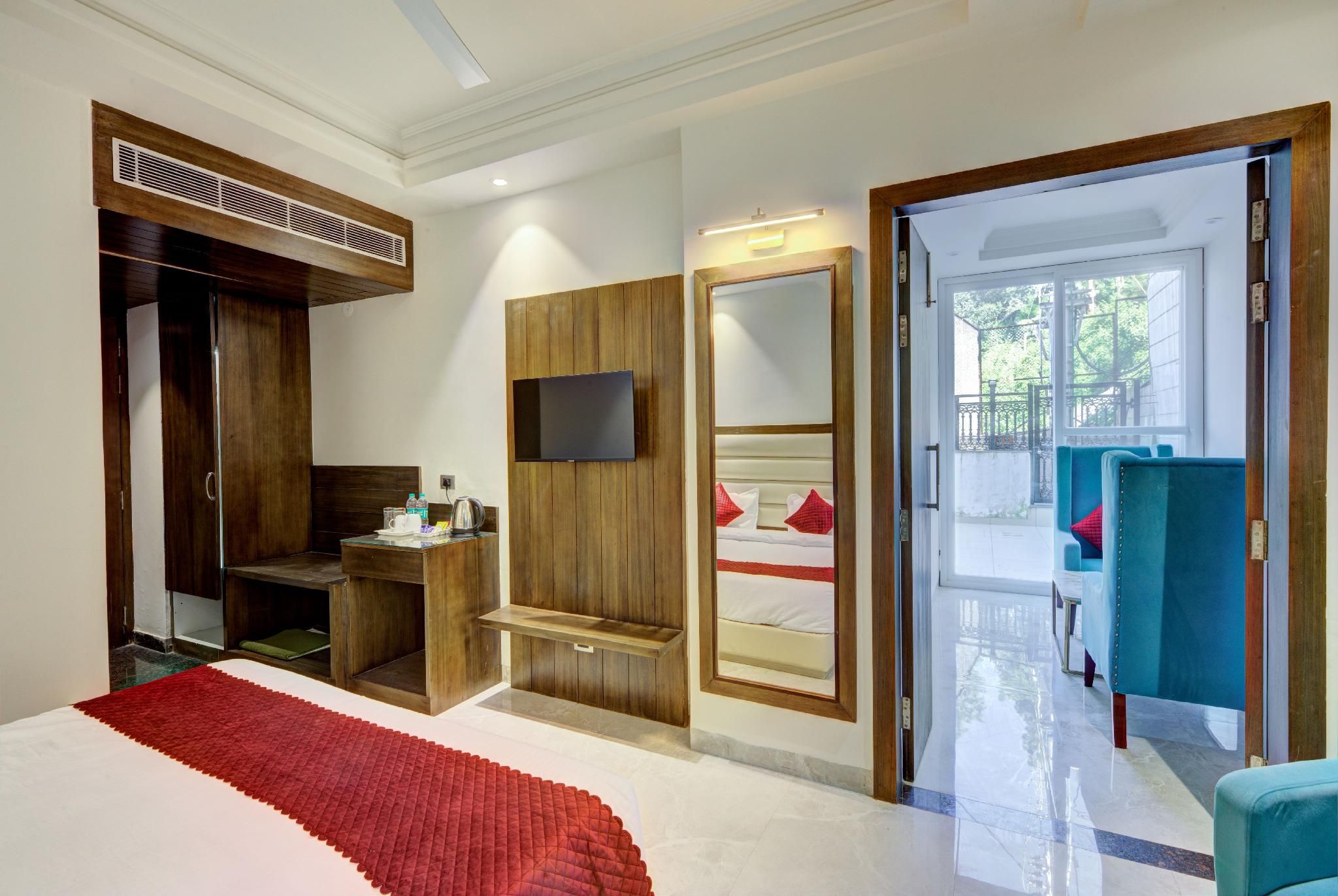 Luxury Room With sit out area