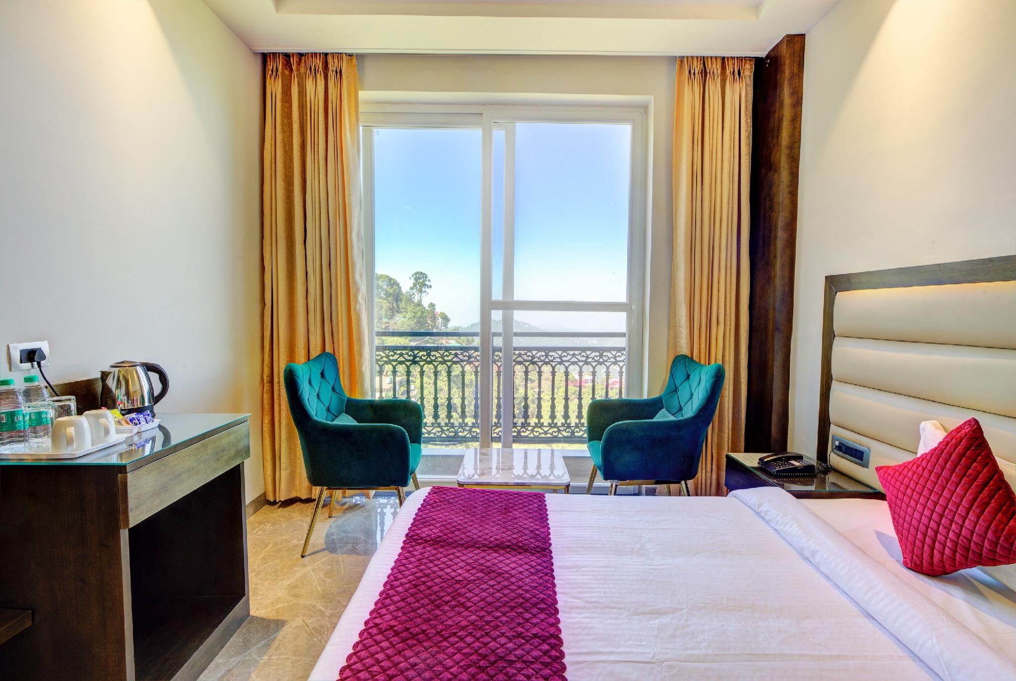 Super Deluxe Mountain View Room