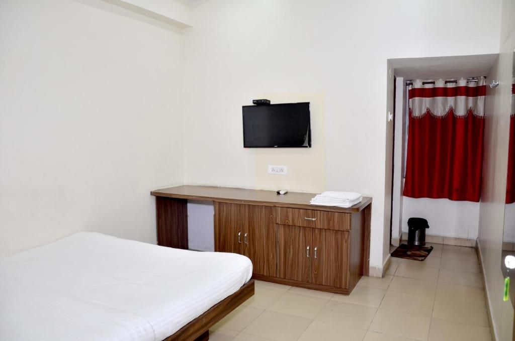 Standard AC Room with EP and CP meal Plan