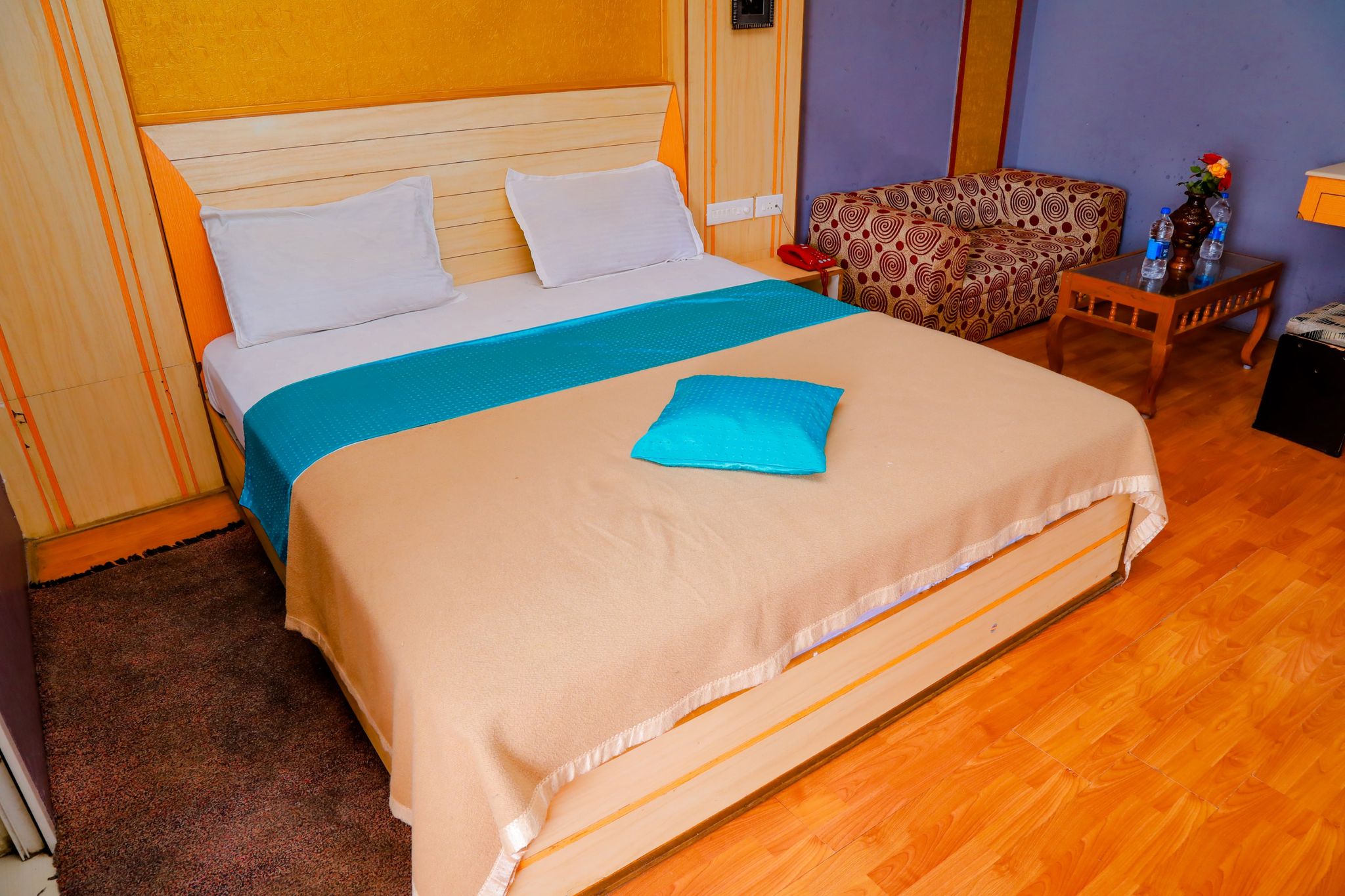 JK Grand Valley View Room 4