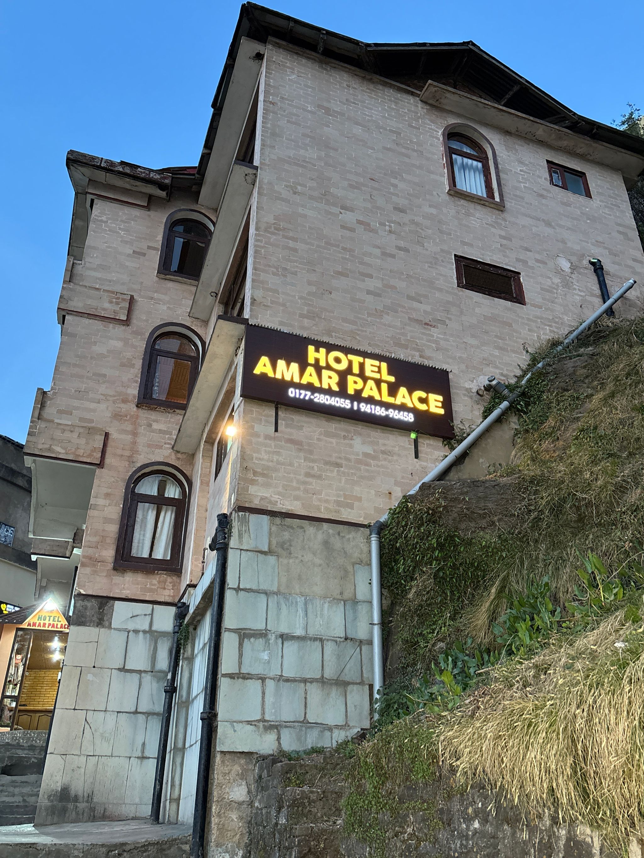 Hotel Amar Palace