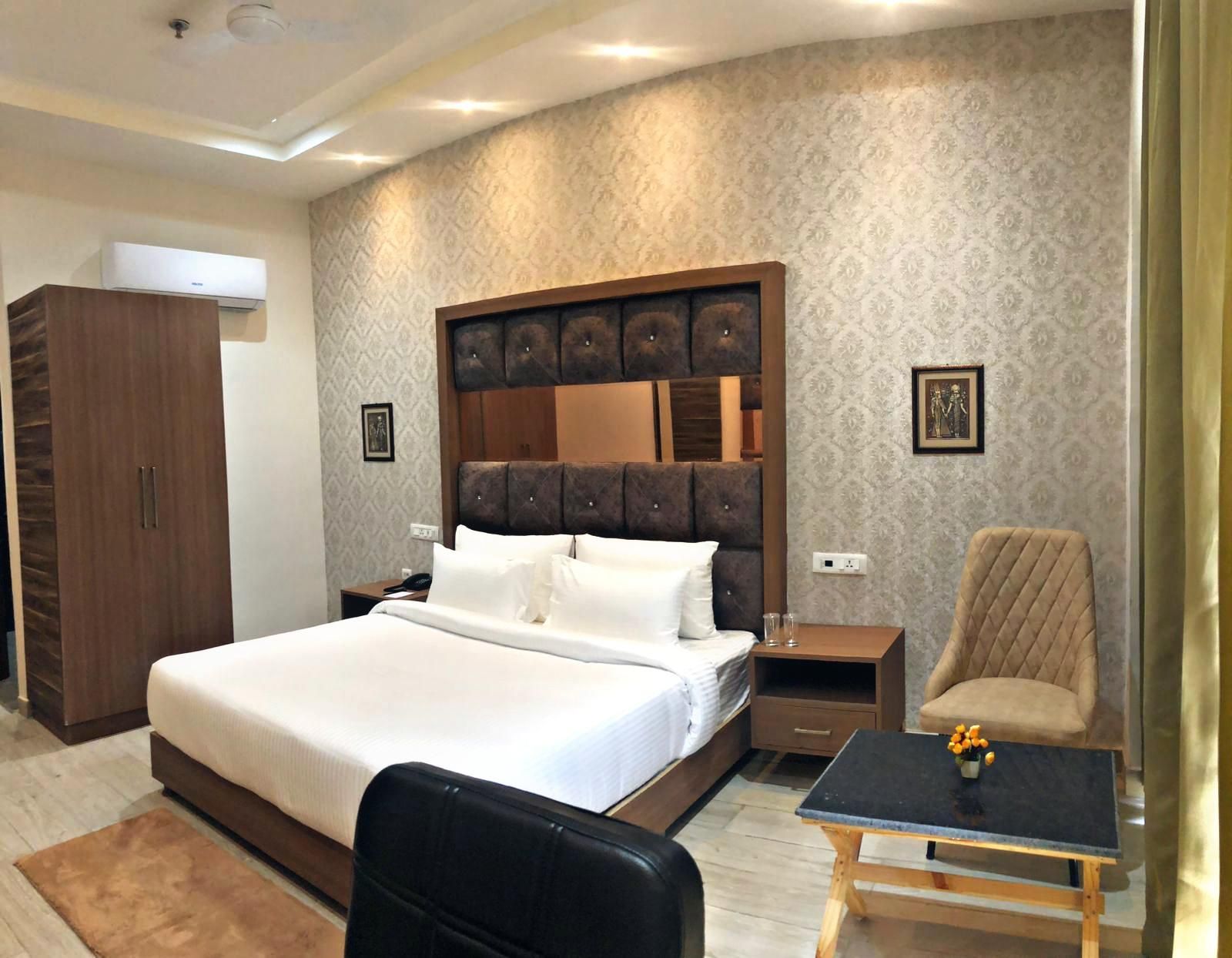Premium Room