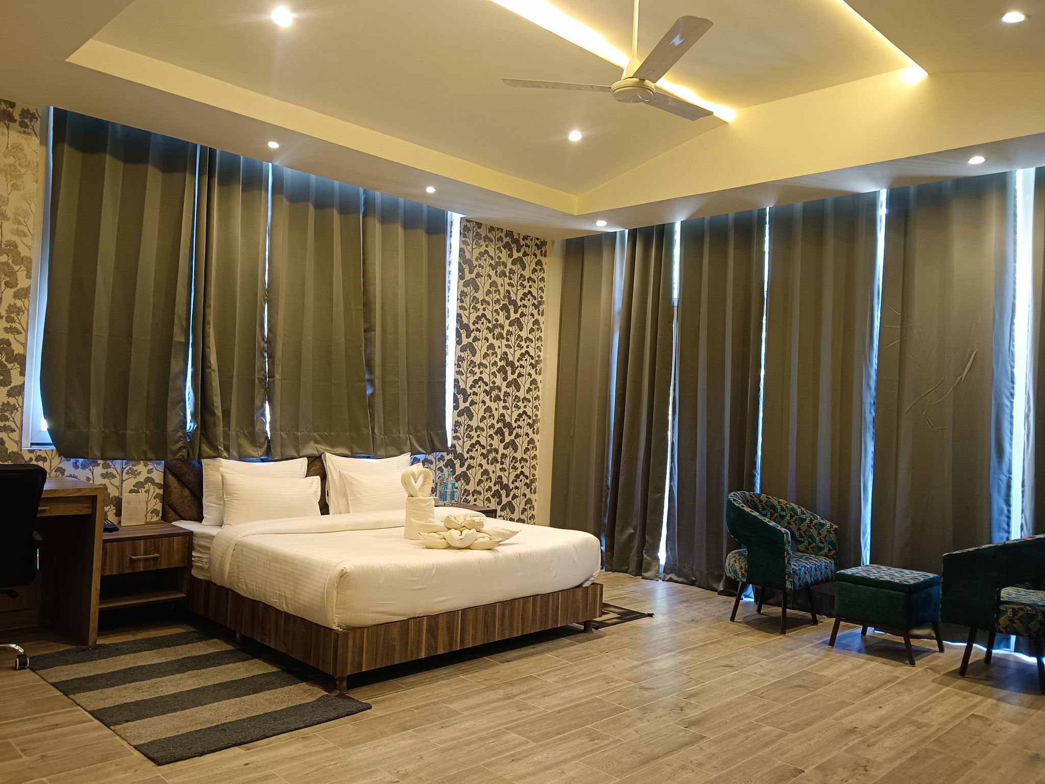 Suite Room With Balcony