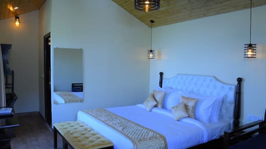 Aaroham by Aamod Dalhousie Deluxe Cottage 3