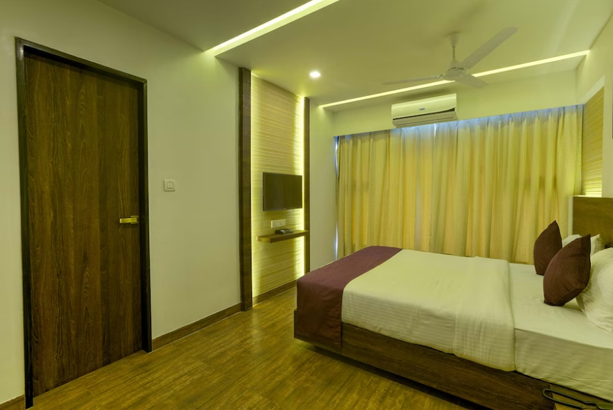 Hotel Crown Inn Standard AC Room 3