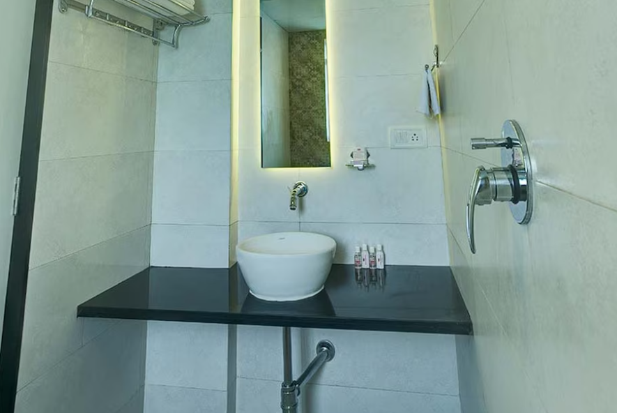 Hotel Crown Inn Standard AC Room 7