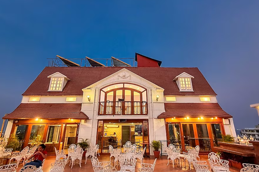 undefined Hotel Godwin 6