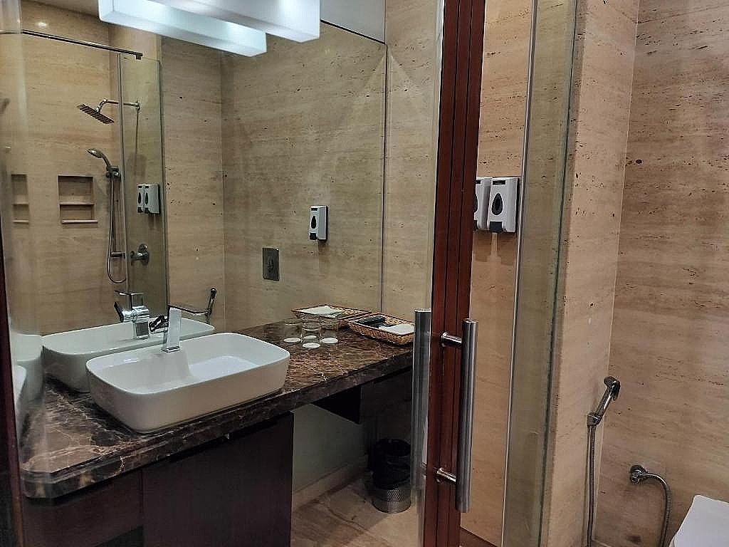  Deluxe Room with Pool View