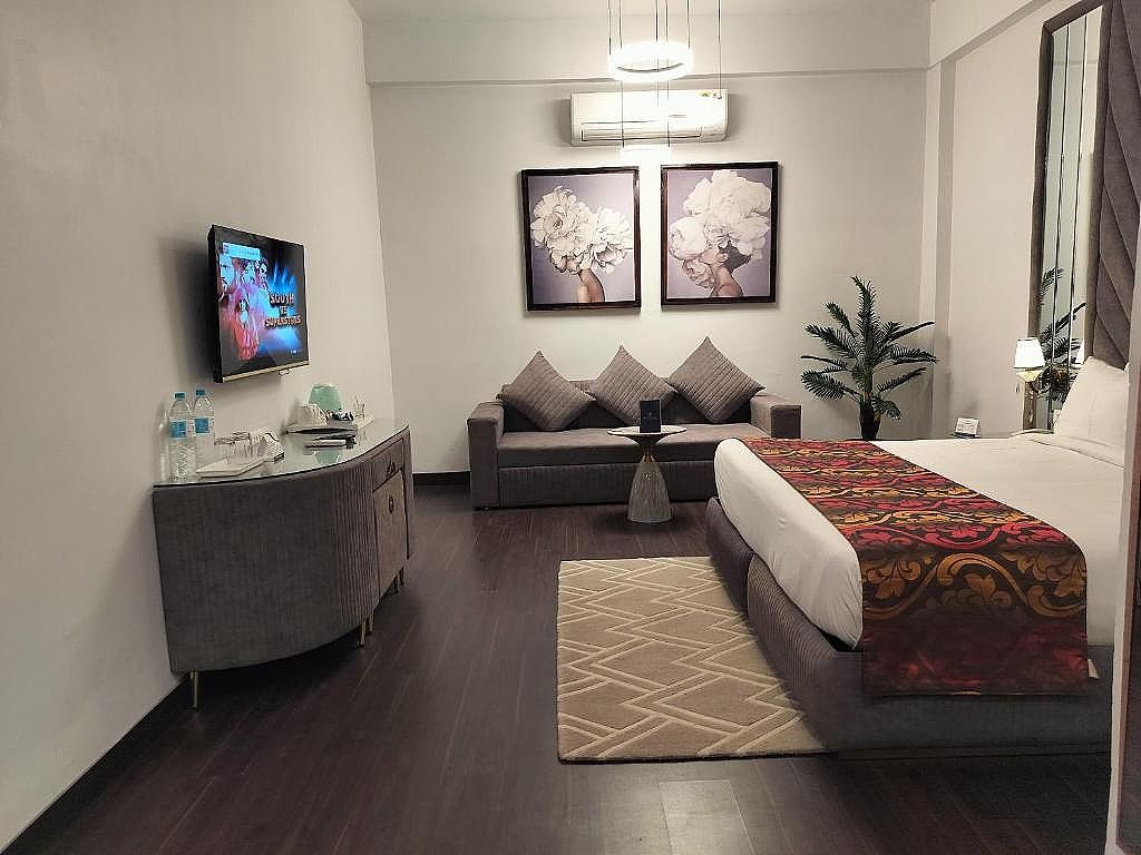 Premium Room with Sofa Cum Bed