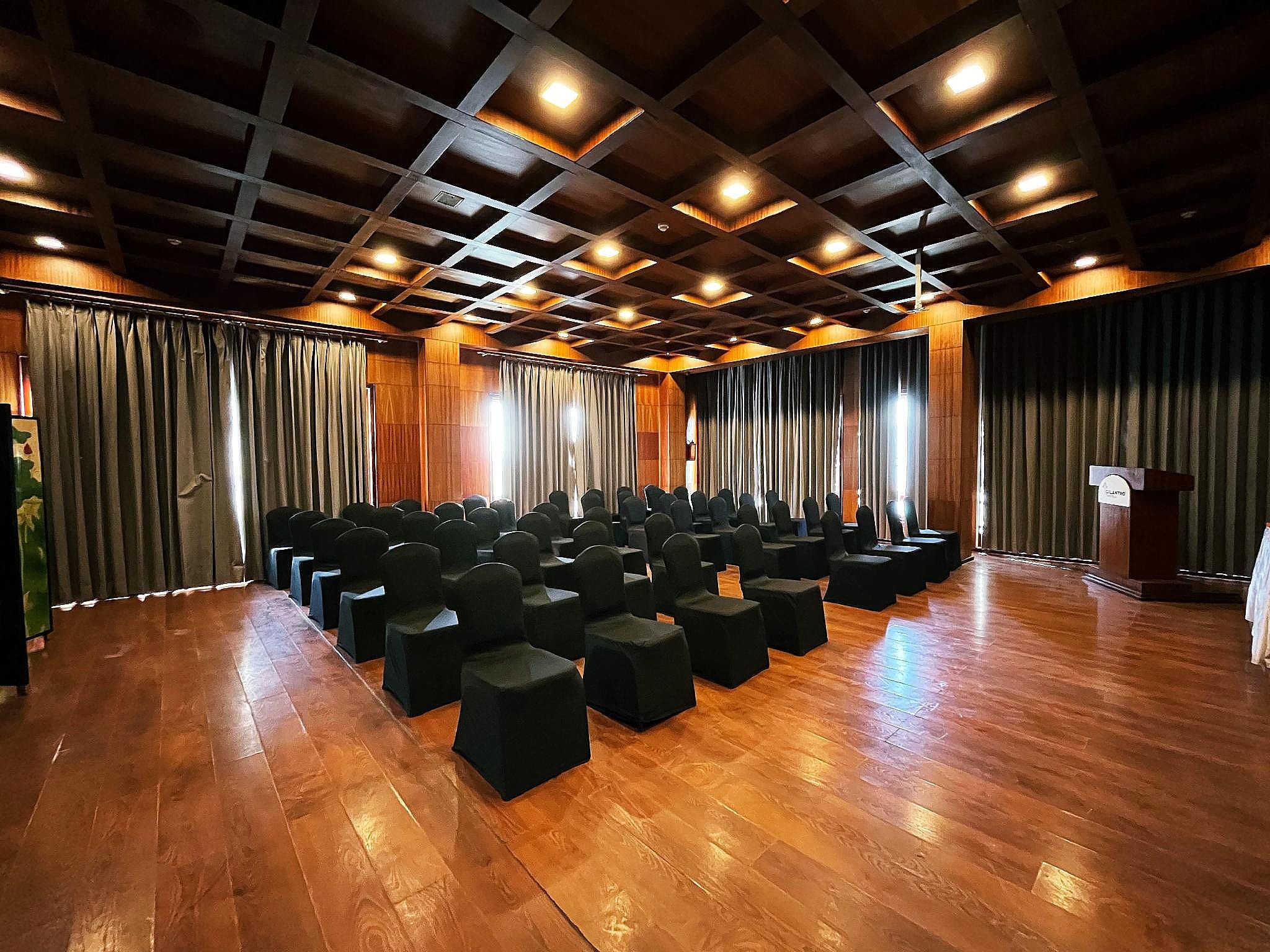 Banquet hall