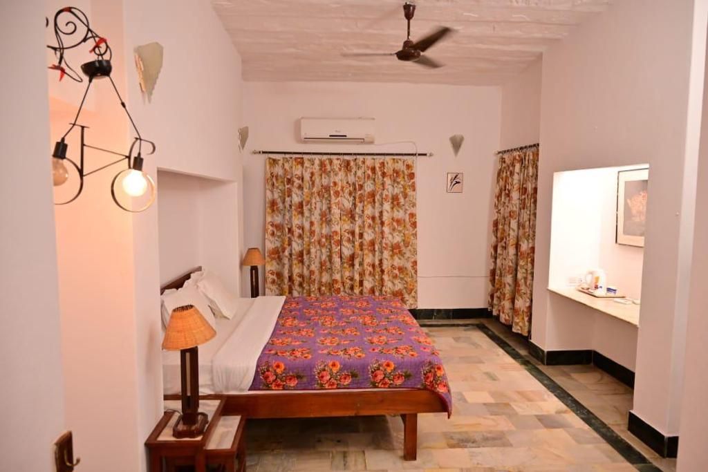 Leopard Lair Ananta Express, Bera Deluxe Room 7