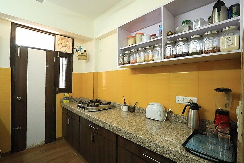 Bani Park Service Apartment